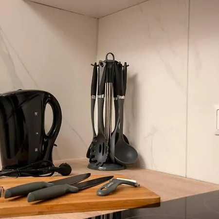 Livemore24 - 4 In 24-7 Check-in Апартаменты