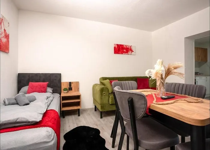 Livemore24 - 4 In West 24-7 Check-in Apartmán *
